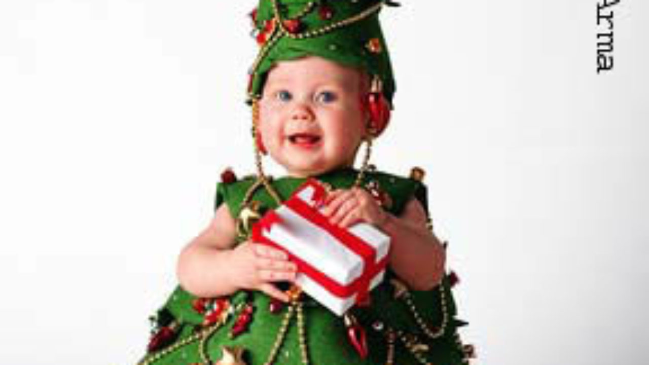 Desacuerdo cigarrillo Egoísmo Cómo hacer un disfraz de árbol de Navidad para el bebé | Manualidades para  niños